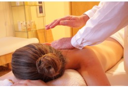 Le massage californien : une approche douce pour une relaxation profonde